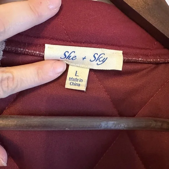 Women's Quilted Boutique Jacket - Burgundy - Picture 4 of 5